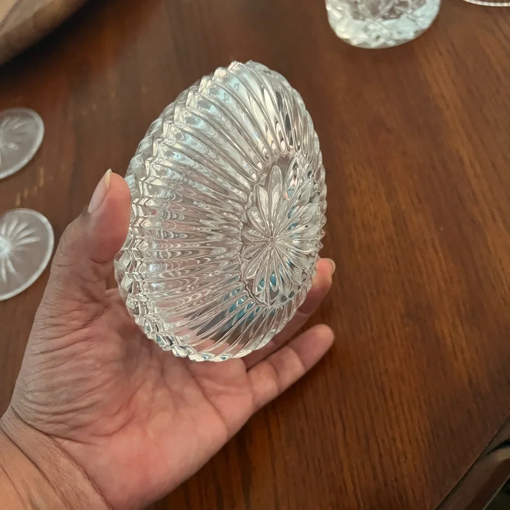 Vintage Clear Cut Crystal Egg‎ Shaped Trinket Jewelry Box Lidded Dish Sunburst